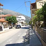 Kristi Lejlighed Poros (Kefalonia)